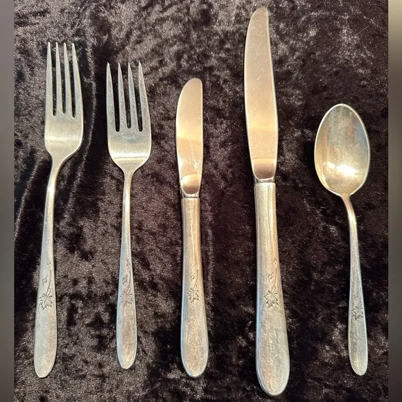 Reed and Barton Autumn Leave place setting